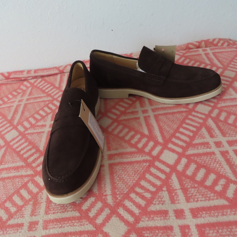 Samuel Hubbard Men's 10.5M Tailored Traveler Penny Loafer Coffee Suede 3022